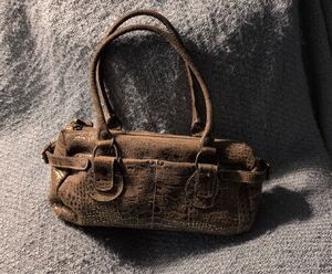 Brown Leather Shoulder Bag with Vintage Design